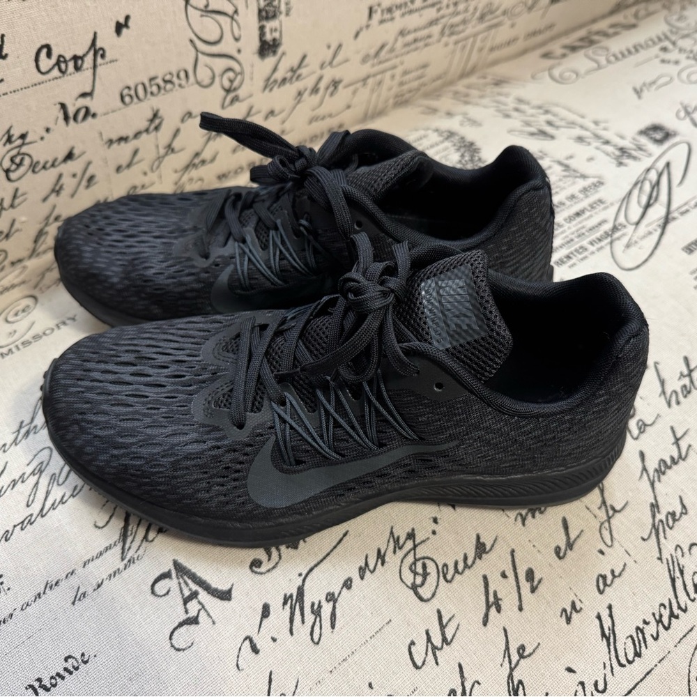 Nike Women’s Black Running Shoes